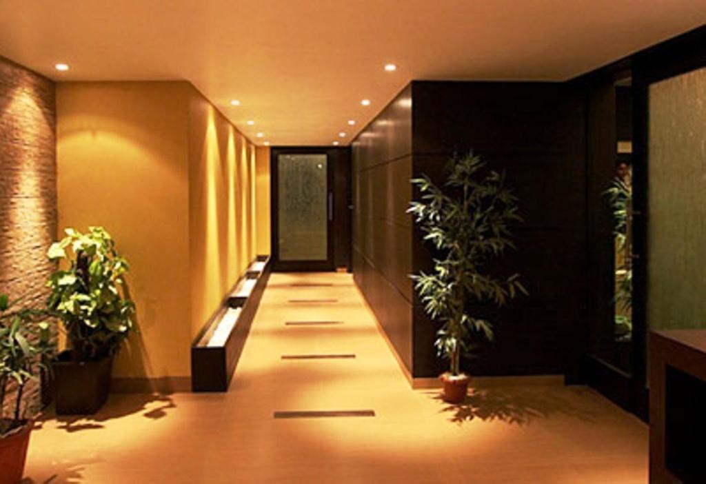 Hotel Brijwasi Royal Mathura Esterno foto