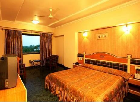 Hotel Brijwasi Royal Mathura Esterno foto